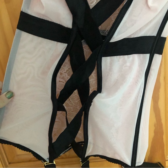 Seven ‘til Midnight Women's Lace Fitted Chemise Mini Dress &Thong Size Medium - Picture 10 of 15